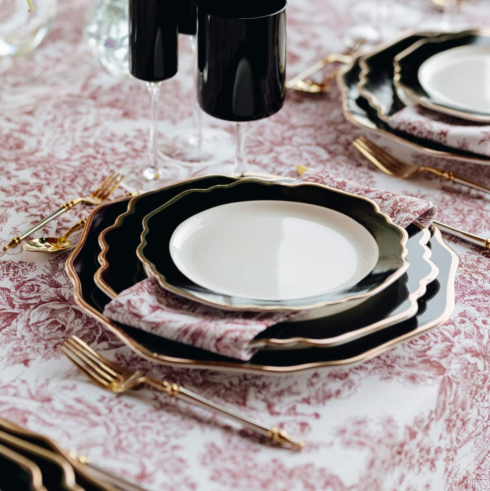 vintage black & gold